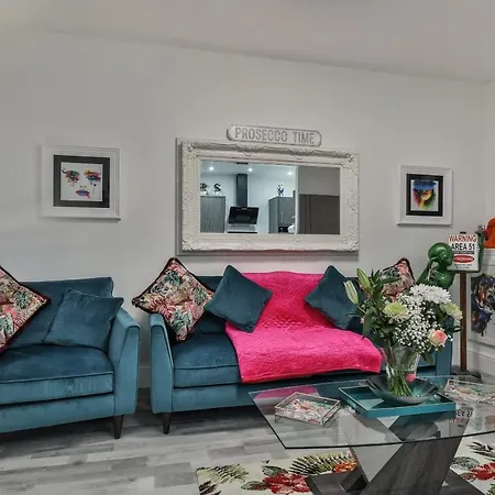 아파트 Luxury 2 X Double Bed Location *