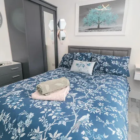 Luxury 2 X Double Bed Location * 스카버러